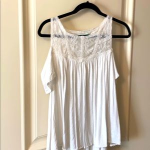 Exposed shoulder blouse